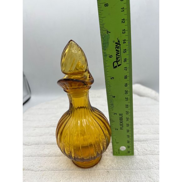 Avon Amber Bulbous Ribbed Decanter Cruet with Stopper 7" Tall Decor Display Prop - Picture 10 of 10